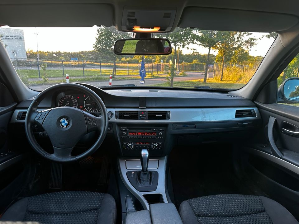 BMW 320d Auto. Touring Edition Bi-Xenon Klimaauto. in Munster