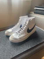 Nike Blazer Mid‘ 77 Vintage Gr. 44,5 (Ungetragen!) Stuttgart - Stuttgart-Süd Vorschau