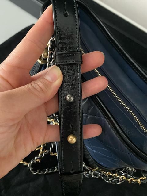 Exklusive Chanel Gabrielle Hobobag Größe M - Sehr guter Zustand! in Berlin