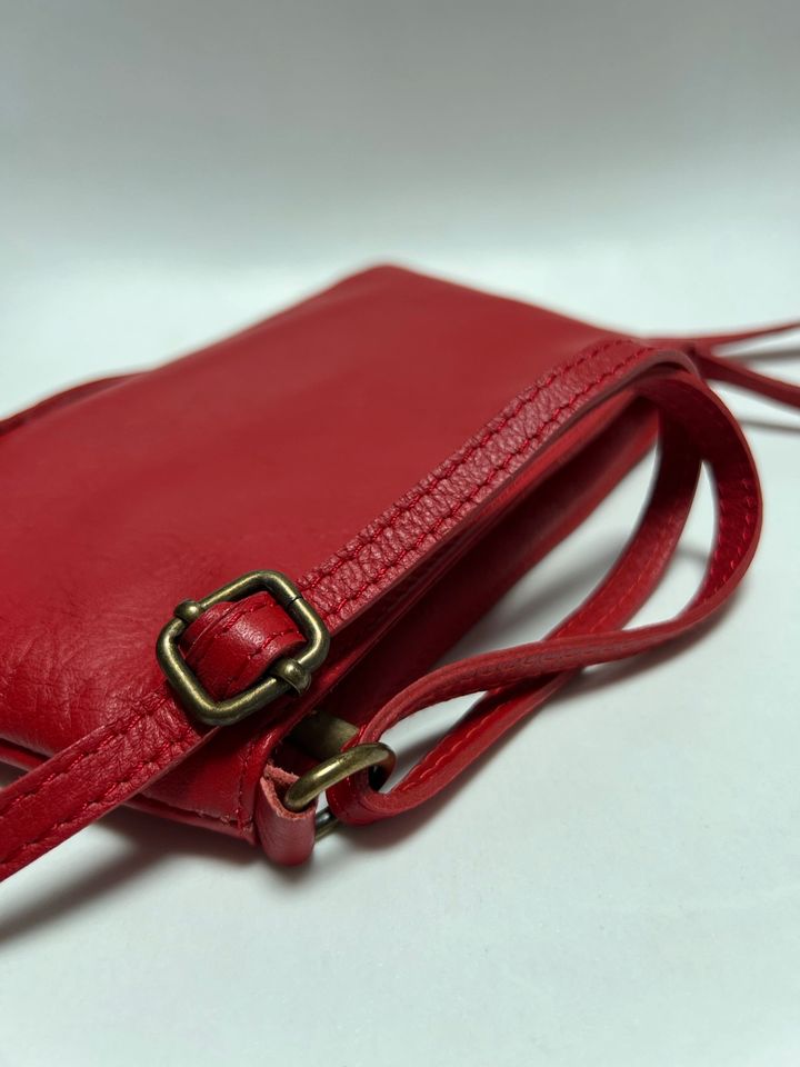 Genuine Leather Tasche Italia in Löhne