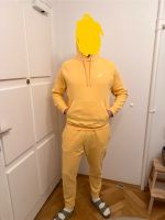 Nike Jogger orange - sehr guter Zustand - Größe L München - Schwabing-West Vorschau