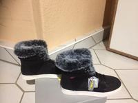 Neu❗️BENCH Sneaker Schuhe Gr 38 schwarz gefüttert Winter Niedersachsen - Braunschweig Vorschau