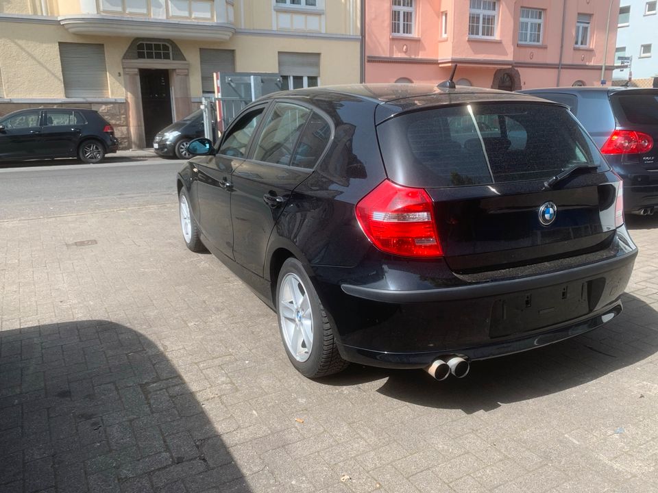 BMW 116i e87 in Frankfurt am Main