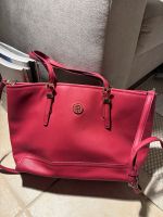 Tommy Hilfiger Tasche Nordrhein-Westfalen - Morsbach Vorschau