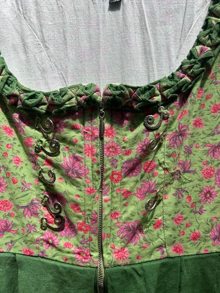 Grünes Original Steindl Dirndl in München