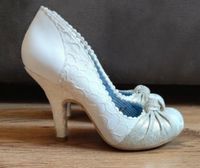 Irregular Choice creme-weiss Schuhe große 37 Brautschuhe Hessen - Bad Hersfeld Vorschau