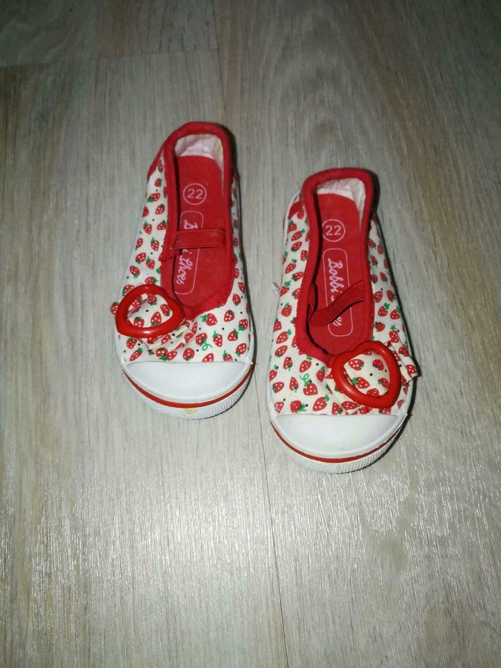 Schuhe Ballerinas mit Erdbeeren gr. 22 Bobbi ️Shoes ️ ️ ️ ️ in Bötzingen