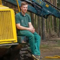 Maschinist Fahrer für Harvester Rückezug Bagger Radlader Traktor Niedersachsen - Amt Neuhaus Vorschau