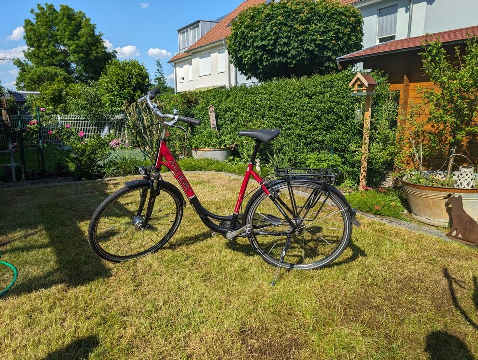 Damenfahrrad 28 Zoll Neuwertig 8 Gang Shimano Lexus in Hanau