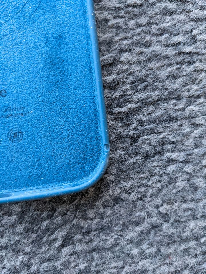 Apple Silikon Case mit MagSafe (für iPhone 13 Pro Max) Abyssblau in Körle