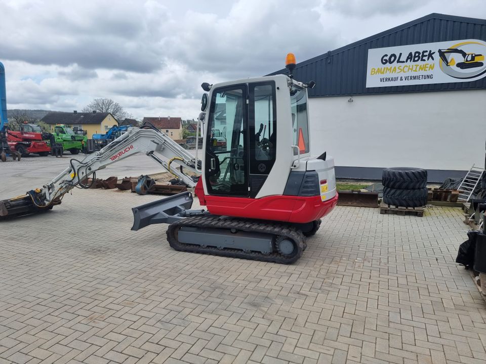 Minibagger Takeuchi TB235 (PREIS BRUTTO) in Insingen