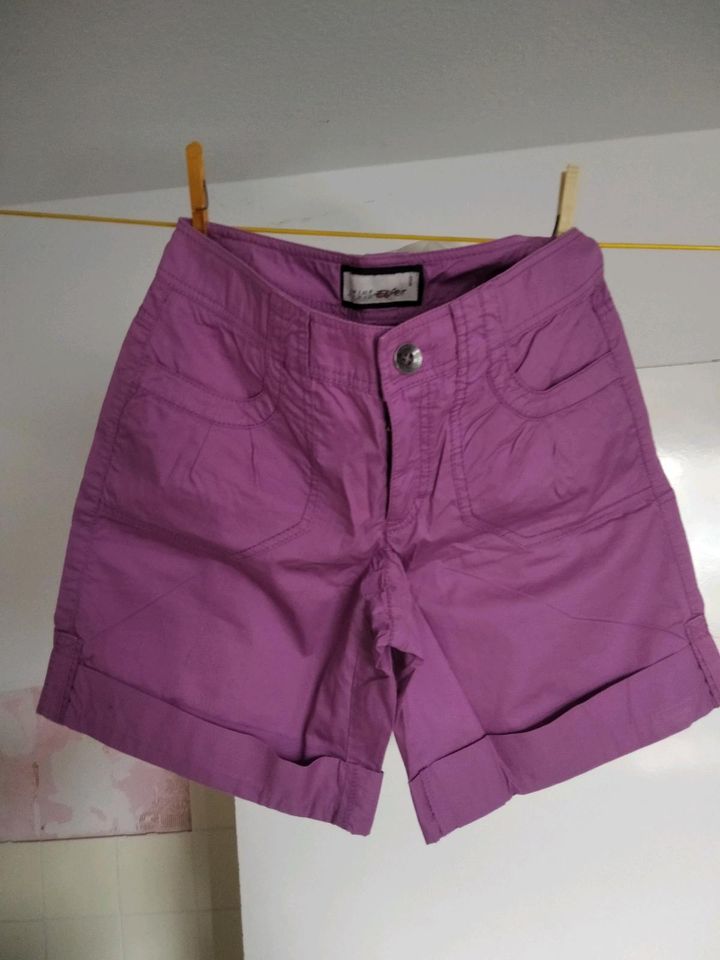 Shorts von  Esprit in Beckingen