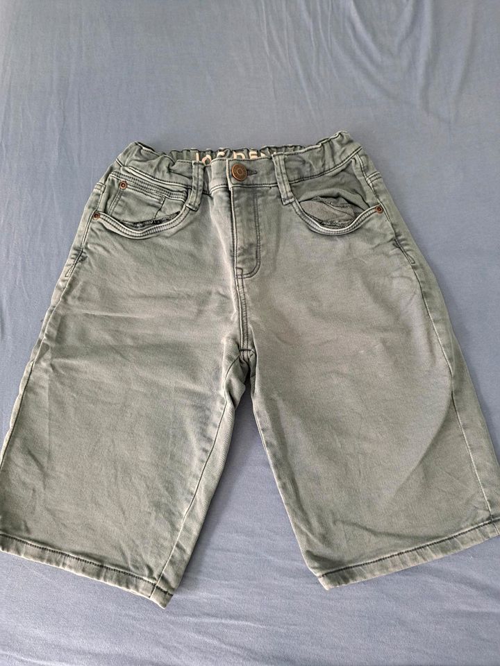 Paket Shorts und Caprihose 152 H&M in Bad Rappenau