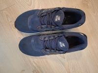 New Balance Sneaker dunkelblau Größe 37,5 Nordrhein-Westfalen - Kirchhundem Vorschau