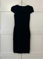 GUESS Kurzes Bodycon-Strickkleid NEU XS / S München - Bogenhausen Vorschau
