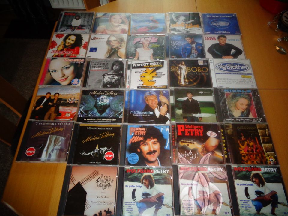 XXL 2 CD Sammlungen  Konvolut .zusammen 75 CDs in Flieden