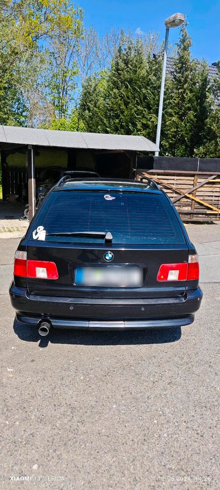 BMW E39 530i Touring mit LPG, Xtrons, AHK in Oppach