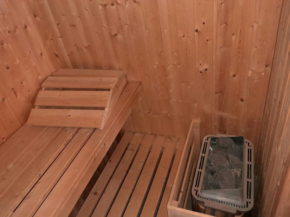 Sauna 140×200 8KW Ofen in Walldürn