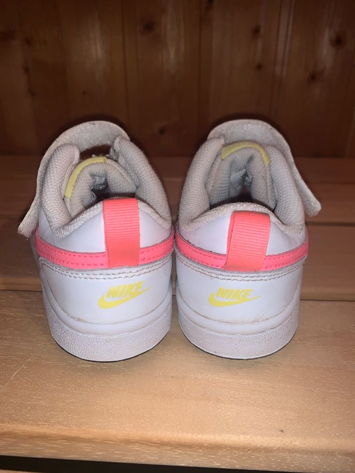 Nike Sneaker Sportschuh Kinderschuh Gr. 29,5 in Glinde