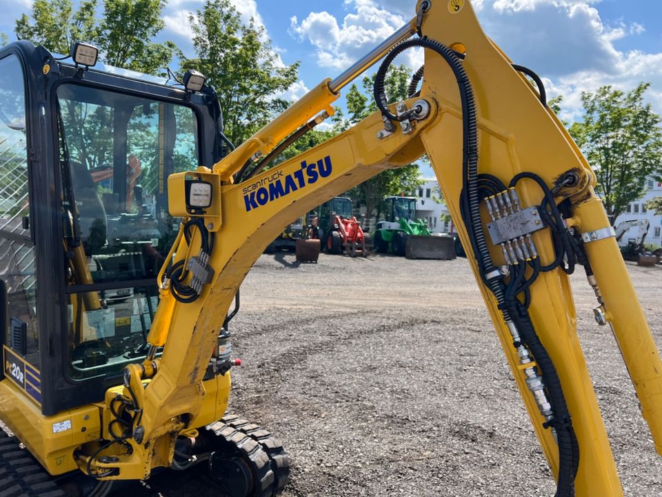 Minibagger Komatsu PC20R UVV, Bj 22, 500h Service, 2,0t, inkl MwSt, Powertilt, ZSA, GRL, 2xTieflöffel in Bad Hersfeld