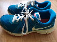 Sehr gut erhaltene Sportschuhe Sneaker Nike Größe 38 Bonn - Plittersdorf Vorschau