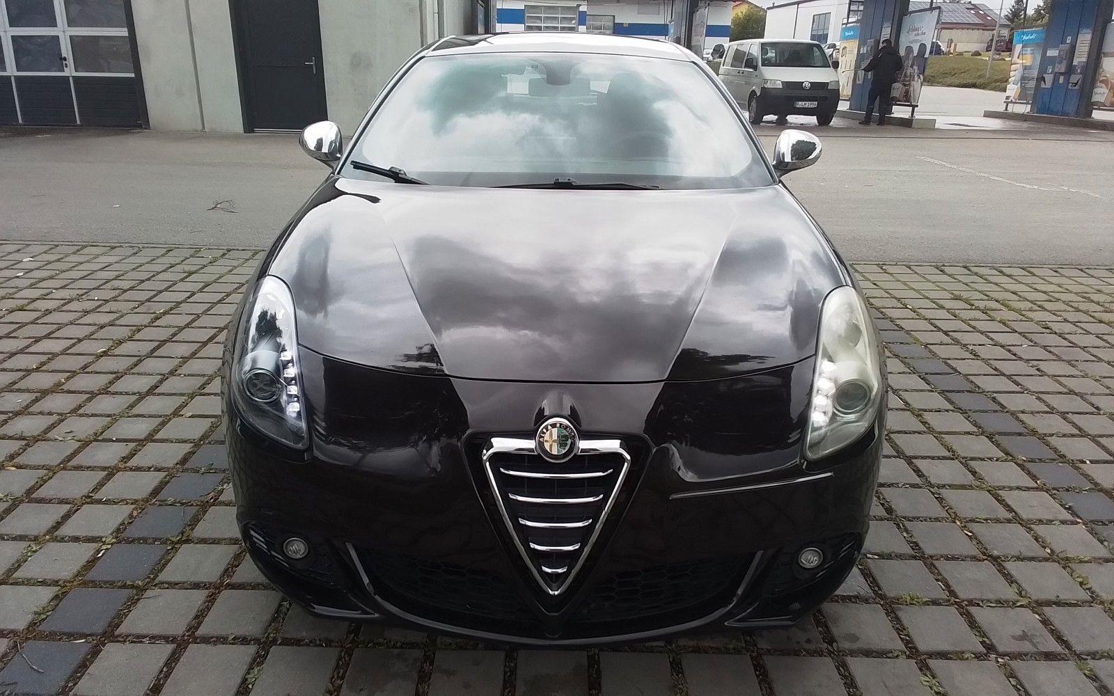 Abbildung des Autos Alfa Romeo Giulietta Tur…