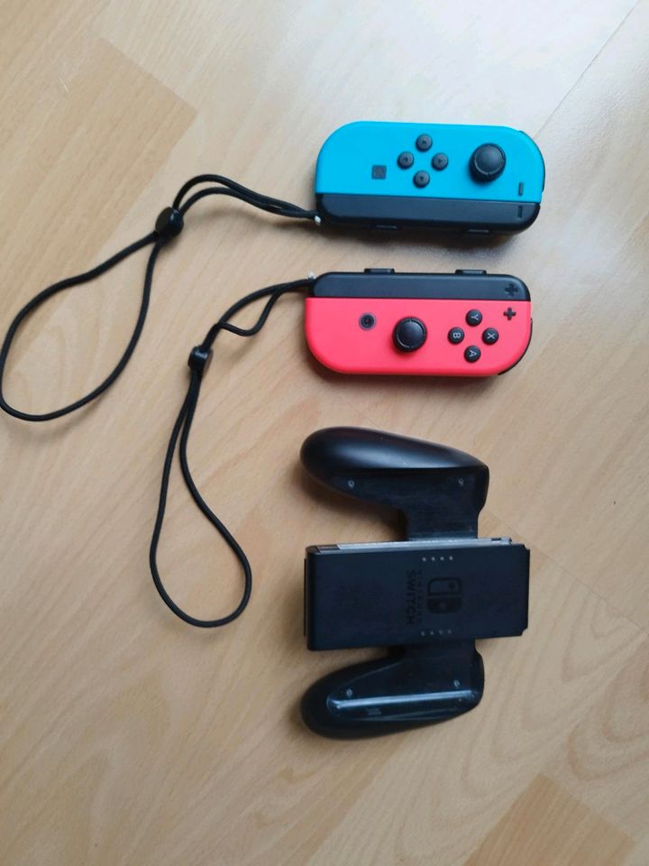 Nintendo Switch, Pro Controller, Tragetasche und Speicherkarte in Herne