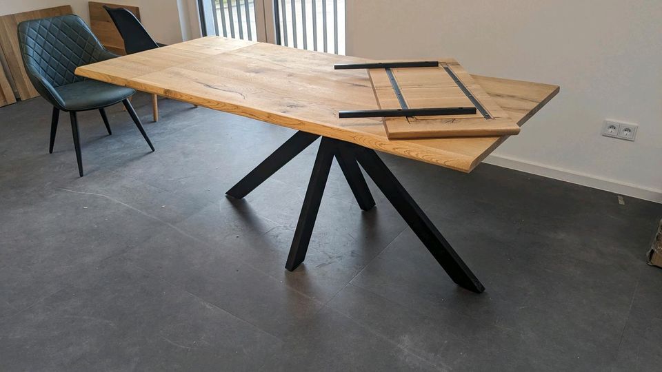 Esstisch mit Ansteckplatten 160 (240) x90cm Eiche massiv Baumkante verlängerbar in Lünen