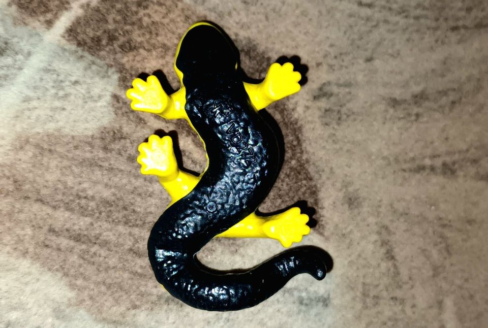 Kleine Salamander Echse Lurch Amphibien Sammel Figur NEU! in Quickborn