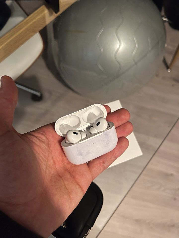 AirPods Pro Gen. 2 in Nürnberg (Mittelfr)