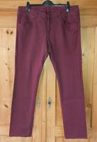 s.OLIVER "TUBE": tolle Jeans in bordeauxrot, Gr. 46 L34! Nordrhein-Westfalen - Jülich Vorschau