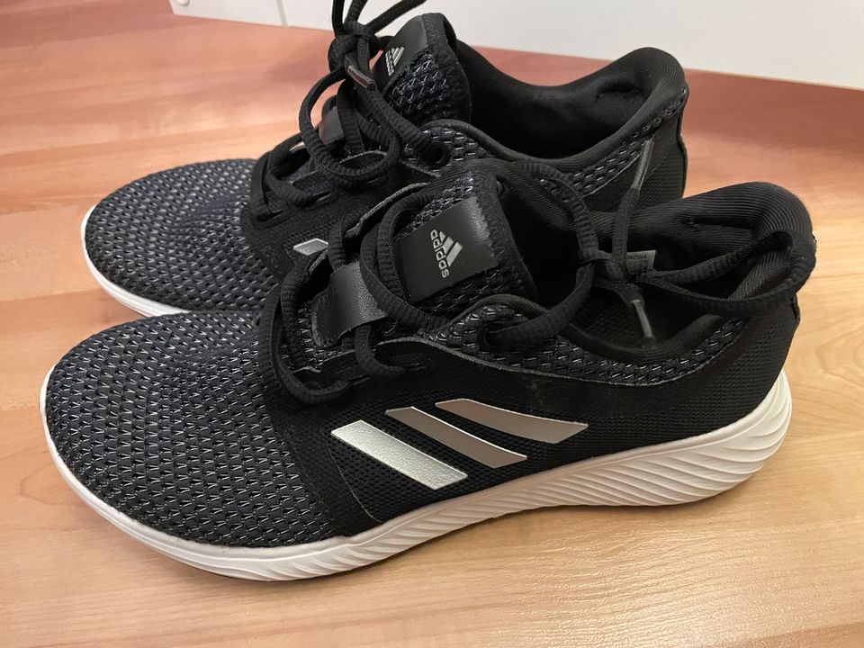 Adidas Sport Schuhe in schwarz Gr. 38,5 neuwertig in Coburg