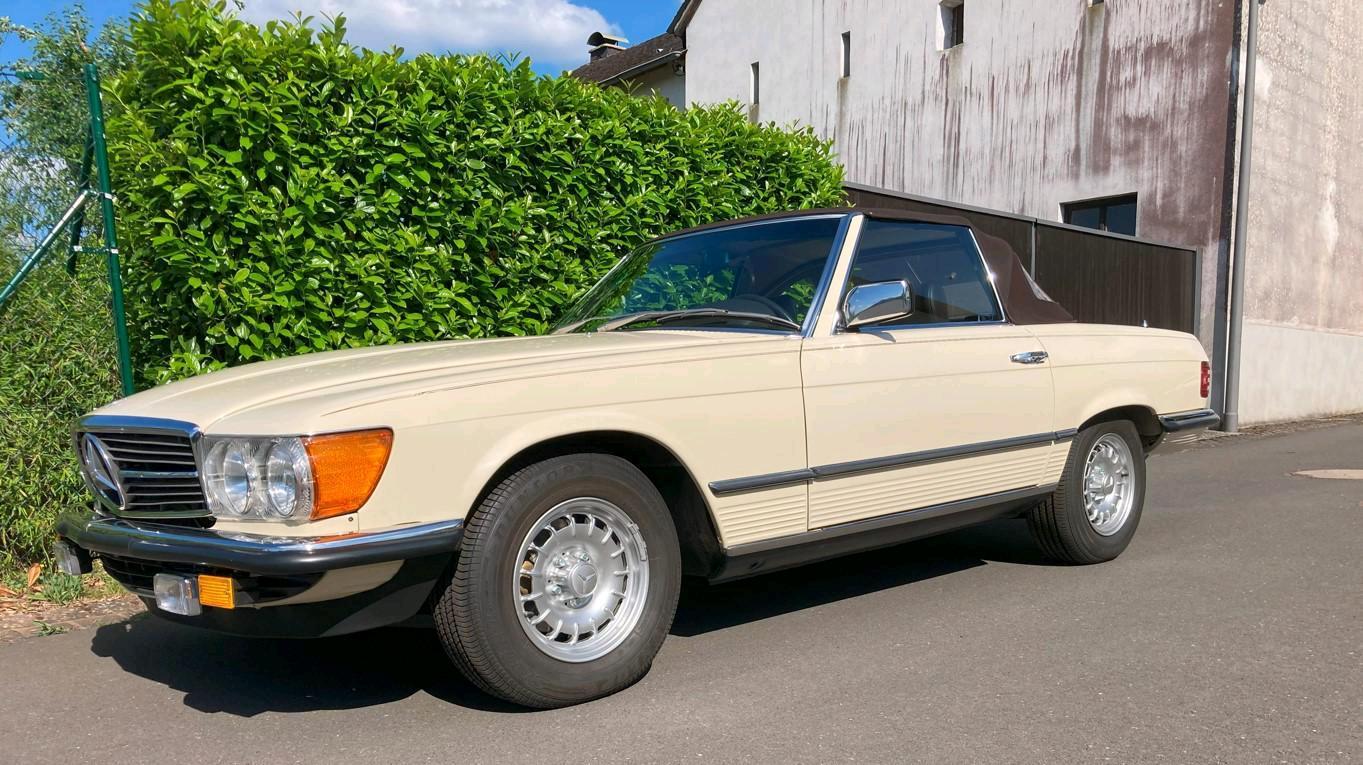 Abbildung des Autos Mercedes Benz SL380 R107