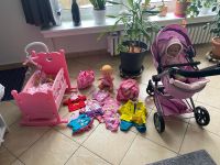 Puppenbett,Puppenwagen und Babyborn Puppe mit Kleidung Nordrhein-Westfalen - Velbert Vorschau