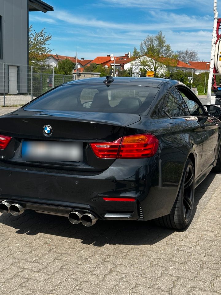 BMW M4 Grail Abgasanlage NON OPF in Mannheim