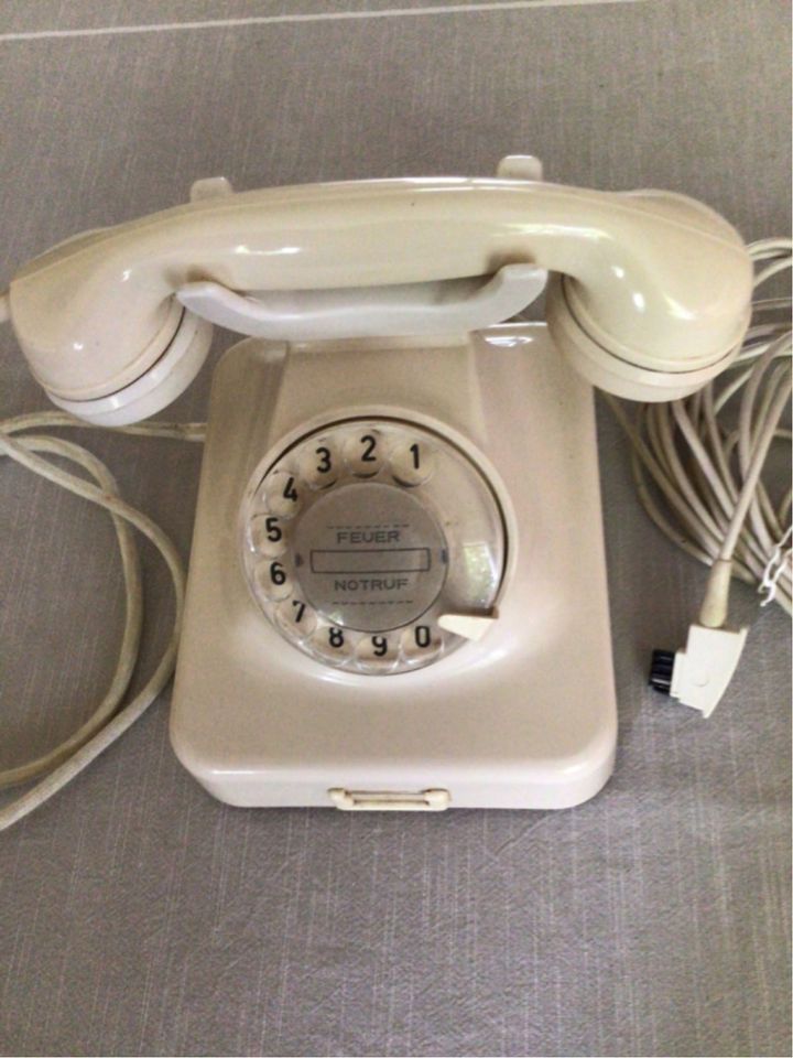 Telefon W48 weiss Wählscheibentelefon sehr gut erhalten in Altenholz