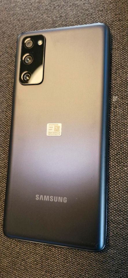 Samsung GALAXY S20 FE Smartphone Handy  128GB cloud navy in Göttingen