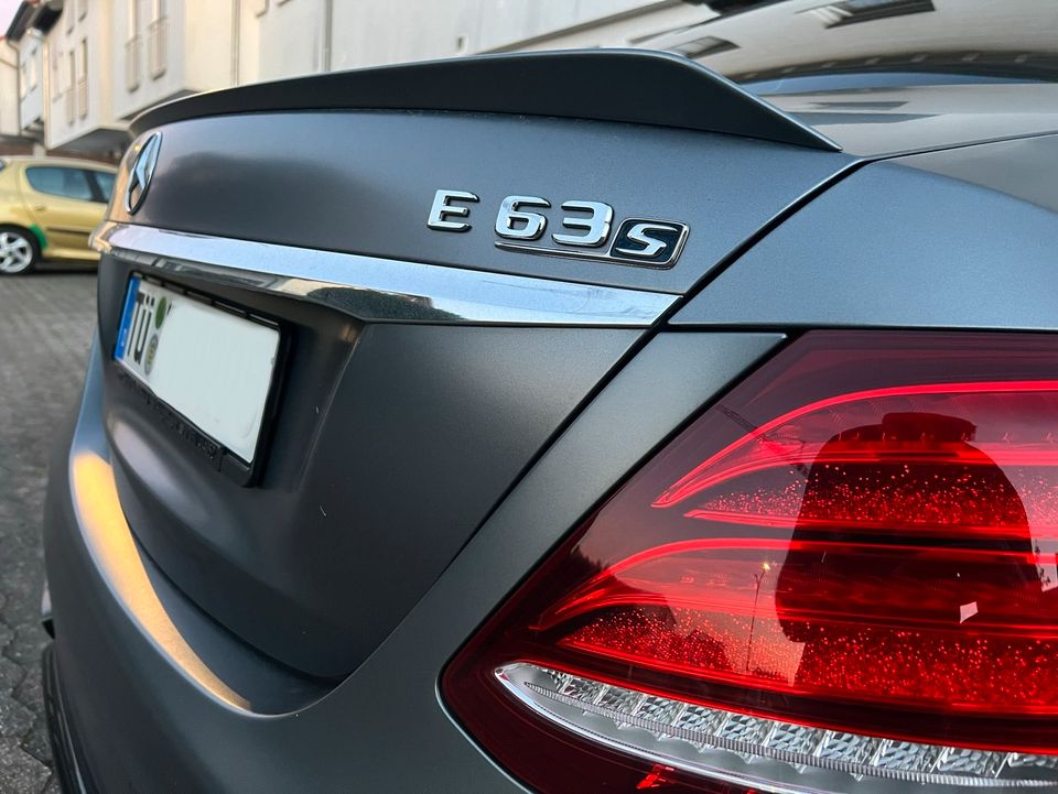 Mercedes-Benz E 63 AMG S 4M in Nagold