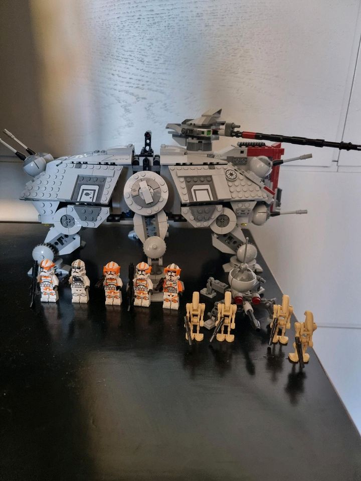 LEGO Star Wars AT-TE Walker gebaut inkl. Minifiguren in Berlin