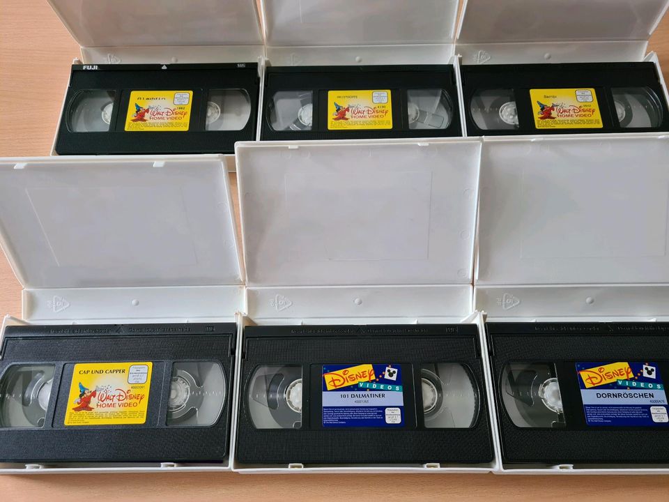 11 VHS Walt Disney Kassetten Aladdin Bambi Peter Pan in Kriftel