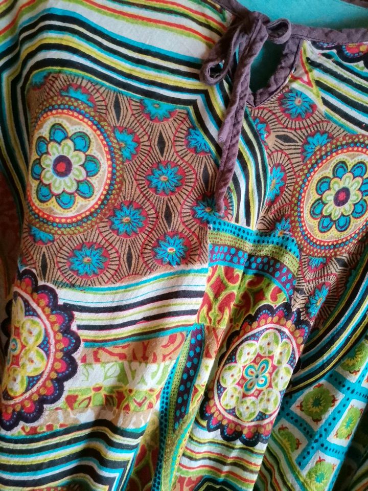 Inkl Vers. flippiger Poncho Überwurf Strand Sommer Hippie Boho in Bad Bertrich