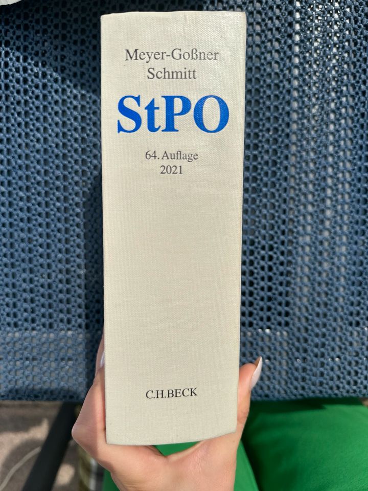 Kommentar StPO Meyer-Goßner / Schmitt, 64. Auflage in Berlin