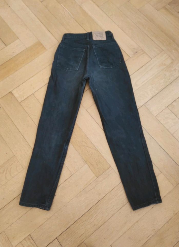 Levis Jeans 881 W28 L30 Gr. 36 schwarz Vintage orig. 90er Jahre in Berlin