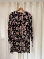 Kleid mit Blumenmuster 36 Bayern - Berchtesgaden Vorschau