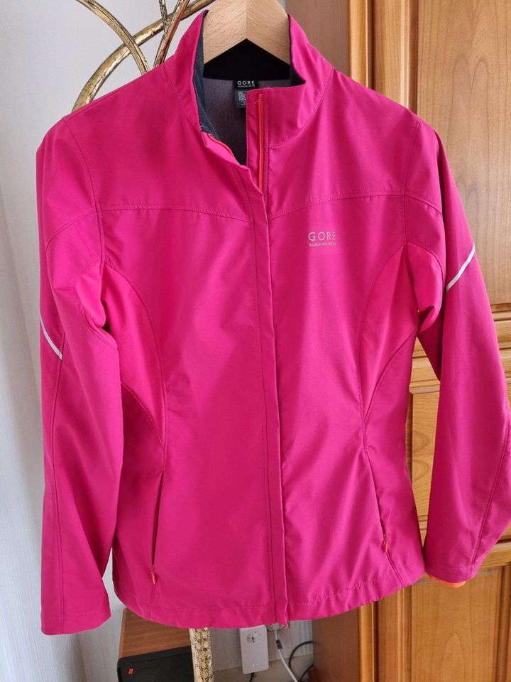 Gore running wear Jacke in Mainz