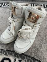 Tolle Sneakers von Michael Kors Gr.40 Niedersachsen - Oldenburg Vorschau