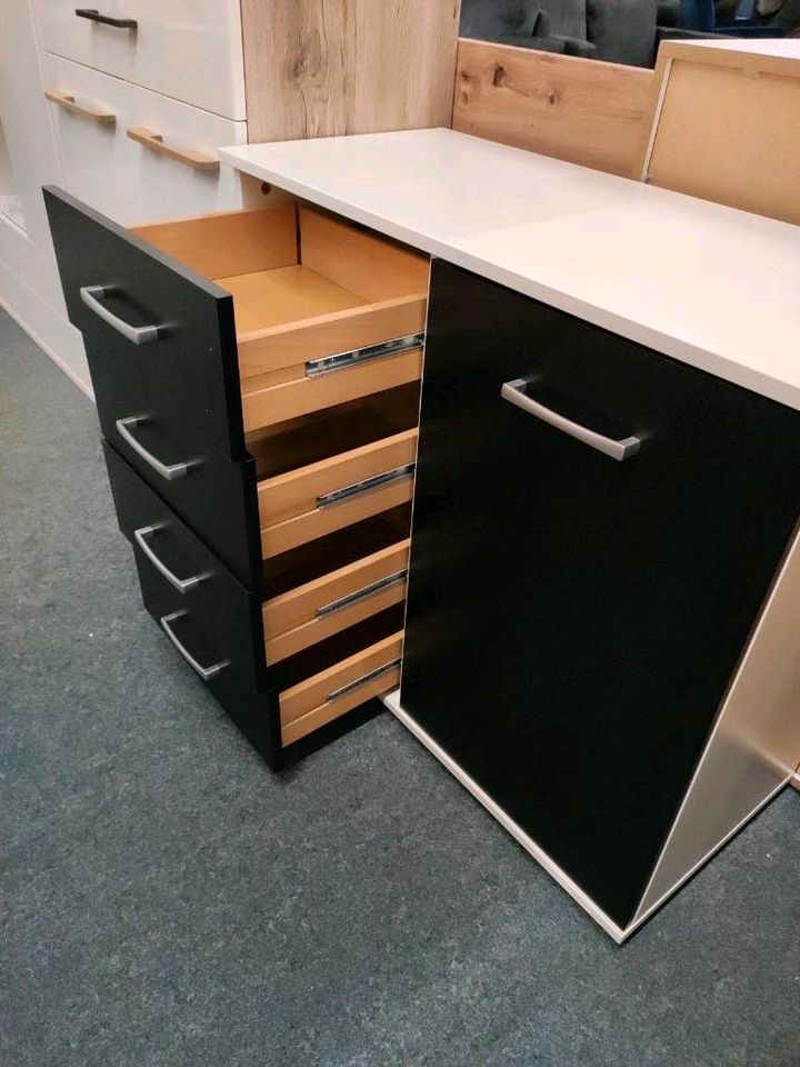 42# Kommode, Sideboard, Allzweckschrank, Midischrank, Wohnzimmer in Löhne