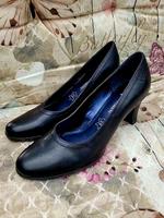 NEU! Schicke schwarze Business Pumps Echt Leder Gr. 41 Thüringen - Neuhaus Vorschau