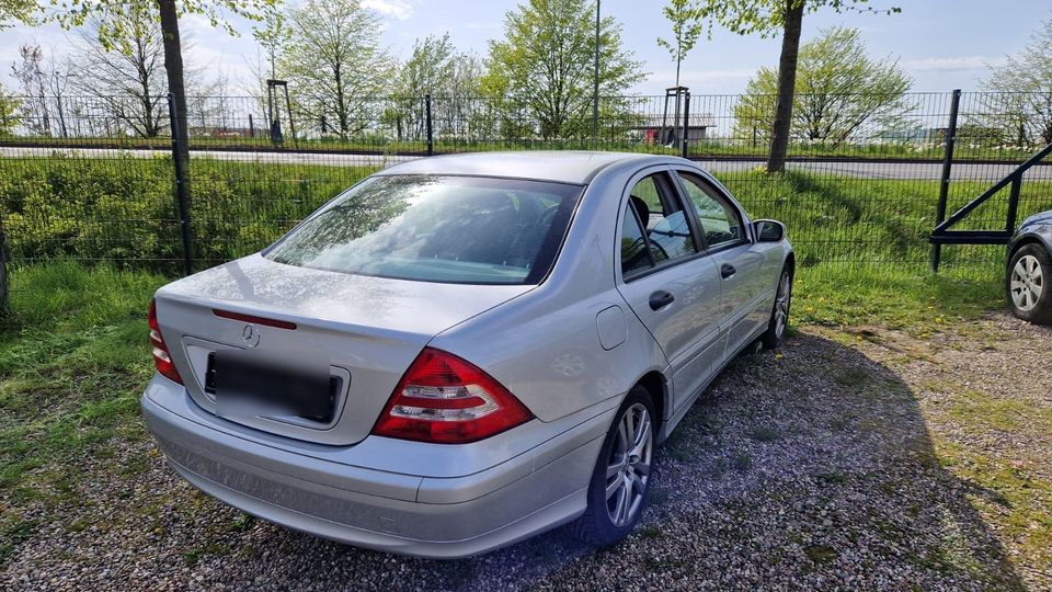 Mercedes Benz C203 KOMPRESSOR 1.8 Benzin in Flensburg