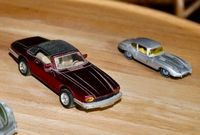 2 Automodelle: Jaguar E-Type - Jaguar Cabriolet rot, Gesamtpreis Hessen - Dietzenbach Vorschau